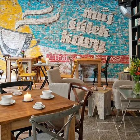 Downtown Designer Karlin Apartament