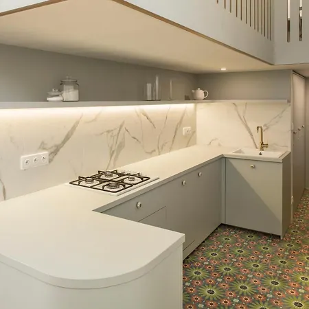Downtown Designer Karlin Apartment Prag